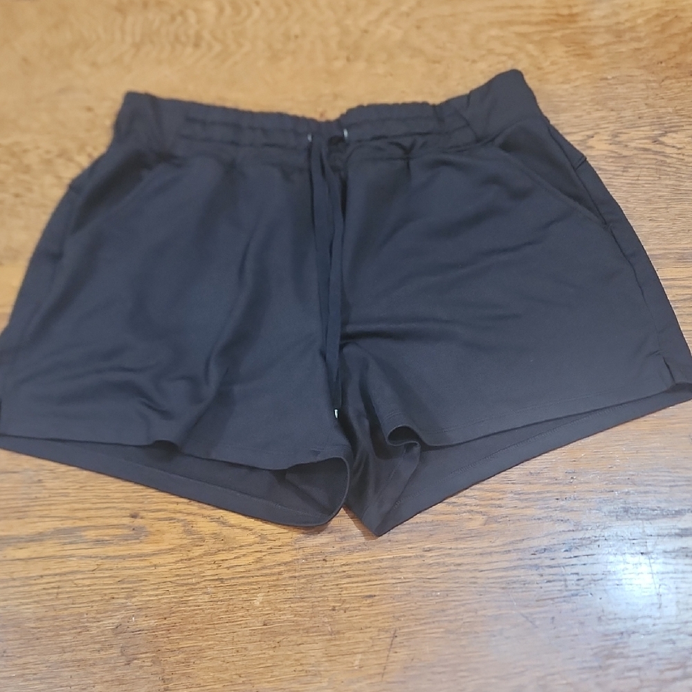 Tek Gear Womens Black Shorts Pull String Waist Pockets EUC SZ M